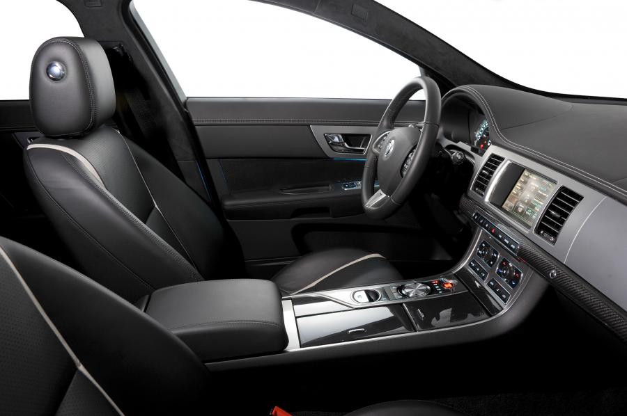  Jaguar XF 2011 года  (фото 12 из 79)